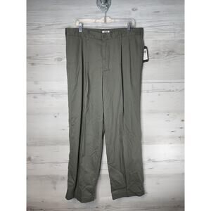 IZOD PerformX Pants Mens 36x32 Green Water Resistant Wrinkle Free Pleated Chino
